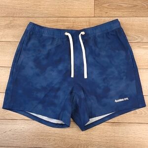 BAMBOO AVE Blue Grey Cloud Pattern Sz L Mens Athletic Performance Workout Shorts
